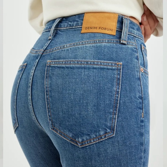 Aritzia Denim Forum Yoko High Rise Slim 27w28l - Picture 5 of 7